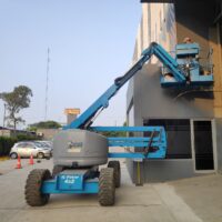 MEWP Articulated Boom used for training